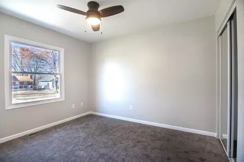 5241 Regency Dr, Columbus, IN 47203 photo 9