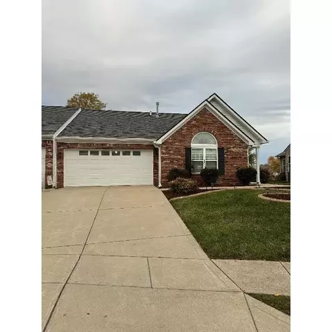 1228 Blakely Dr, Greenwood, IN 46143
