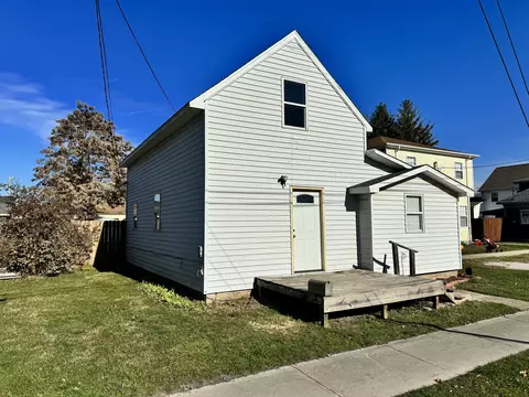 2308 S D St, Elwood, IN 46036