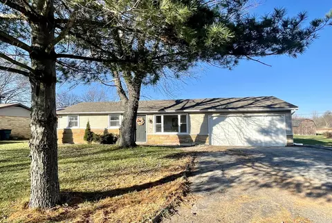 6300 W Mcarthur Ln, Muncie, IN 47304