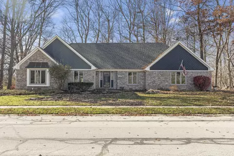 1208 Red Oak Dr, Avon, IN 46123