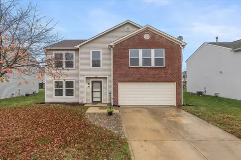 806 Hickory Pine Dr, New Whiteland, IN 46184