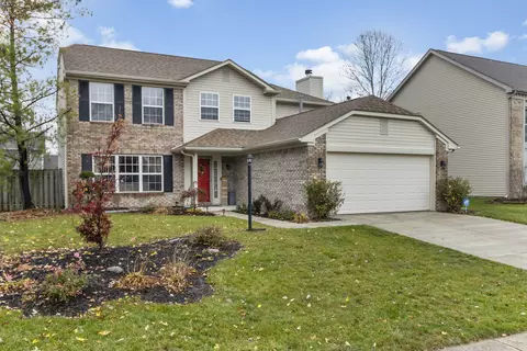 8832 Glass Chimney Ln, Fishers, IN 46037