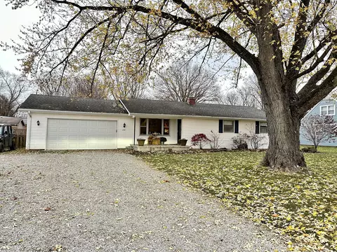 2141 W Country Club Rd, Crawfordsville, IN 47933