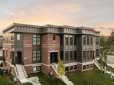 464 Monon Way Dr, Carmel, IN 46032
