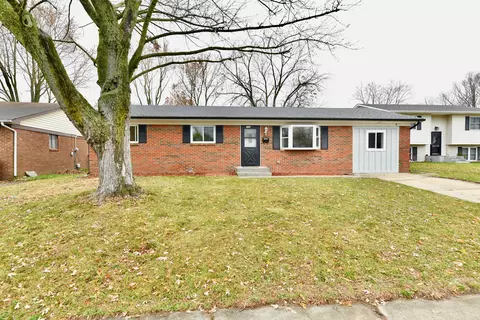 506 Saint John Ct N, Beech Grove, IN 46107