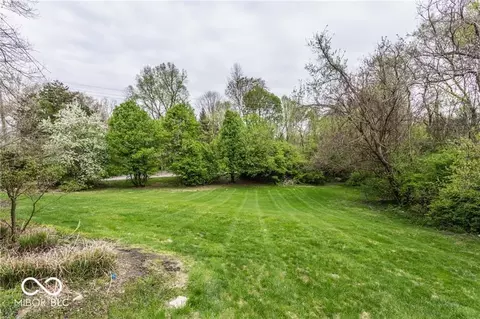 7655 Westfield Blvd, Indianapolis, IN 46240