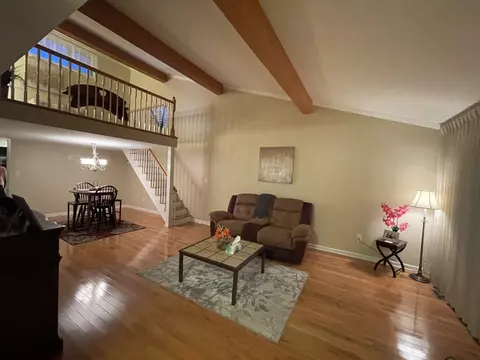 2425 Glenview Dr, Columbus, IN 47203 photo 4