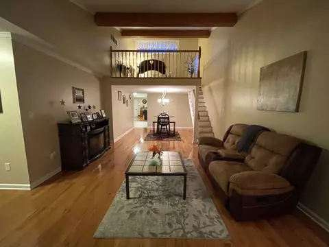 2425 Glenview Dr, Columbus, IN 47203 photo 5