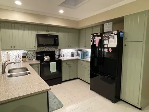 2425 Glenview Dr, Columbus, IN 47203 photo 7