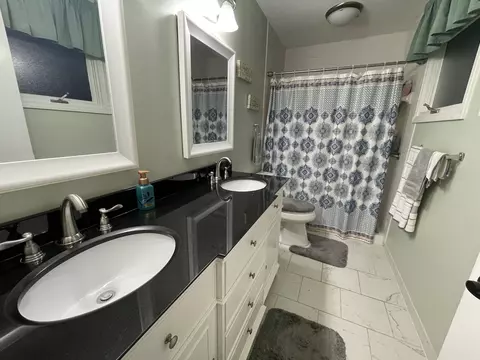2425 Glenview Dr, Columbus, IN 47203 photo 17