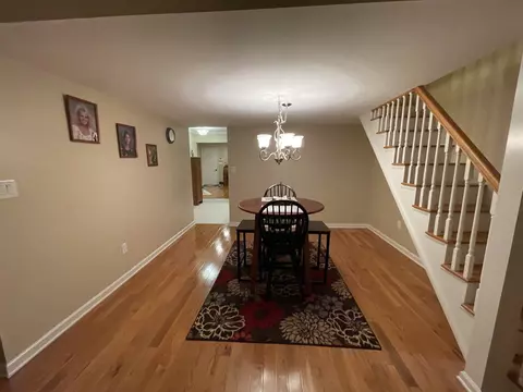 2425 Glenview Dr, Columbus, IN 47203 photo 6