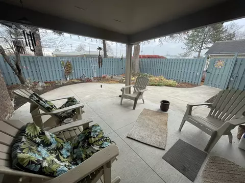 2425 Glenview Dr, Columbus, IN 47203 photo 22