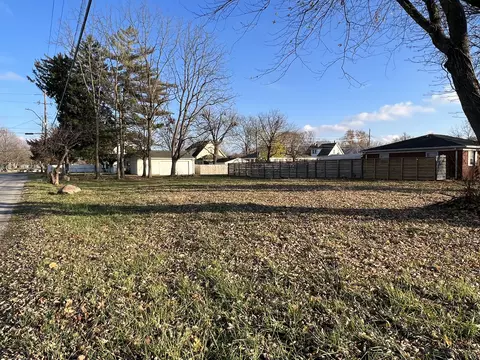2801 S Illinois St, Indianapolis, IN 46225