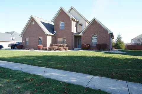 2794 Dylan Dr, Shelbyville, IN 46176