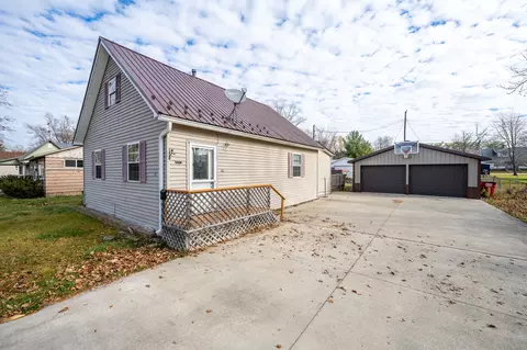 411 S College St, Rockville, IN 47872