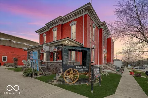 127 S Jefferson St, Rockville, IN 47872