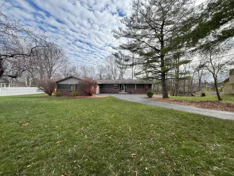 13217 Highland Springs Dr, Mccordsville, IN 46055