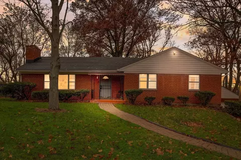 4220 Westbourne Dr, Indianapolis, IN 46205