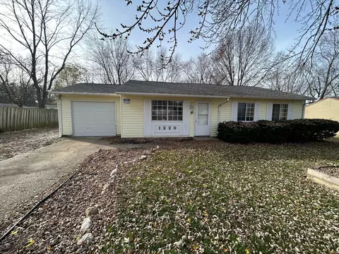 1220 New Field Ln, Indianapolis, IN 46231