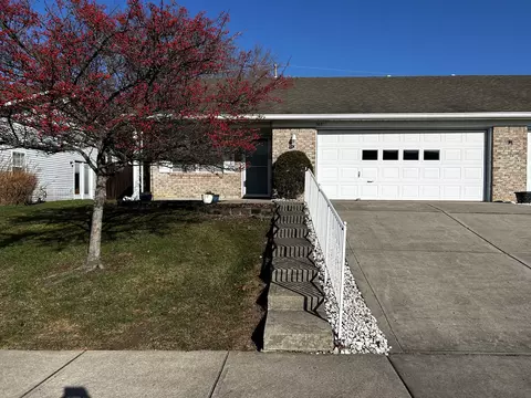 5651 Misty Ridge Cir, Indianapolis, IN 46237