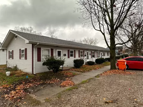 6 E Lafayette, Worthington, IN 47471