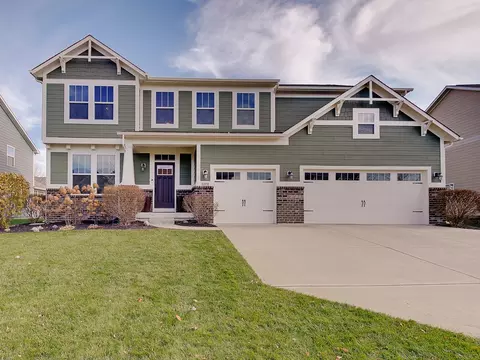 15722 Chapel Park Dr E, Noblesville, IN 46060