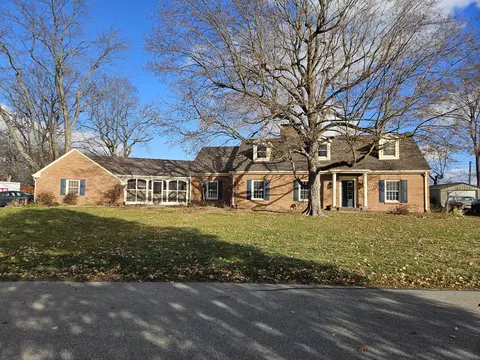 1022 Spring Hill Rd, Shelbyville, IN 46176