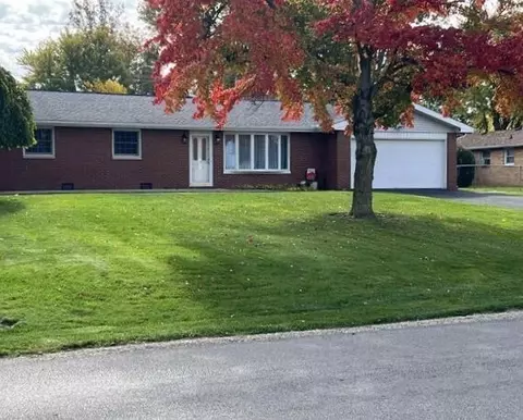 2305 E Riggin Rd, Muncie, IN 47303