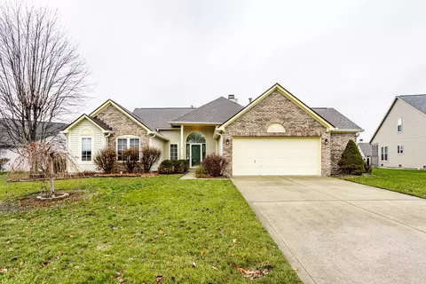 10882 Bentwater Ln, Fishers, IN 46037