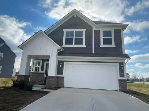 6865 Orchard Run Cir, Whitestown, IN 46075