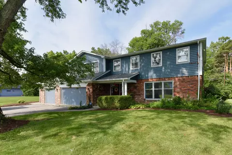 7450 Cape Cod Cir, Indianapolis, IN 46250