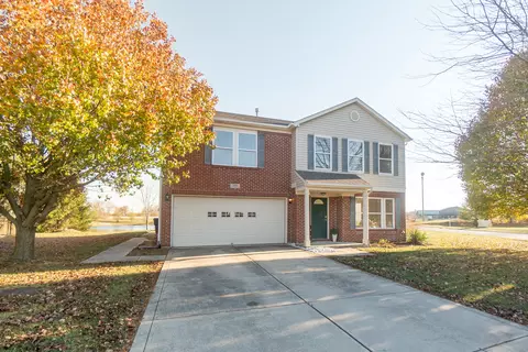 990 Wheat Field Ln, Whiteland, IN 46184