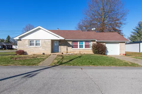 66 W 2nd St, Medora, IN 47260