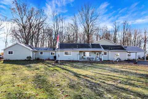 7693 W 800 N, Fairland, IN 46126