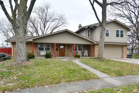 1402 Miami Ct N, Plainfield, IN 46168