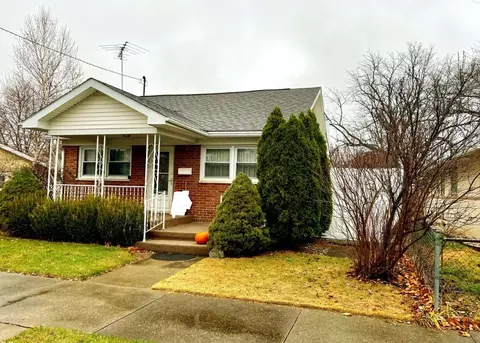 538 5th St, Shelbyville, IN 46176