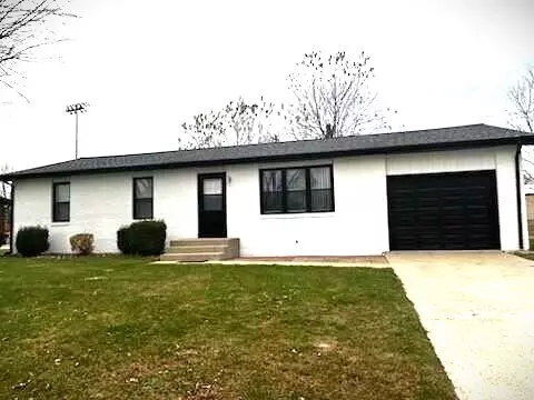 509 N Jackson Park Dr, Seymour, IN 47274