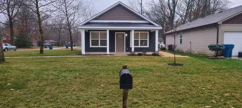 5702 Woodside Dr, Indianapolis, IN 46228