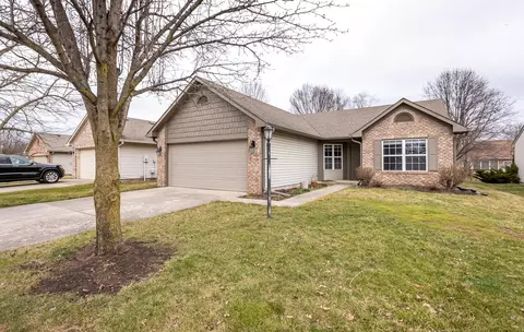 6070 Woodmill Dr, Fishers, IN 46038