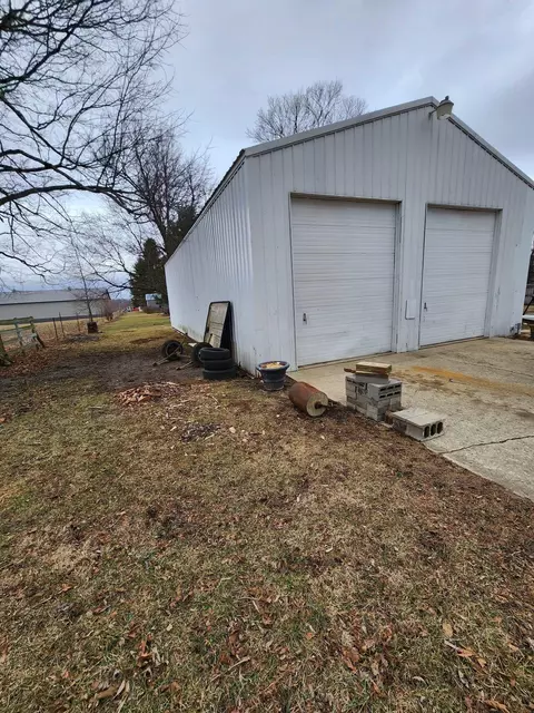201 N Elm St, Modoc, IN 47358 photo 2