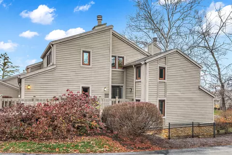 8403 Shoreway Dr, Indianapolis, IN 46240