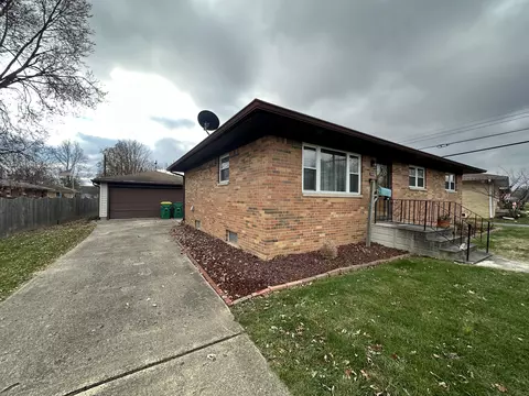 5513 Meadowood Dr, Indianapolis, IN 46224