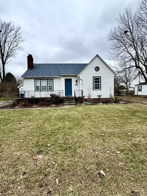 3040 N 15th 12 St, Terre Haute, IN 47804