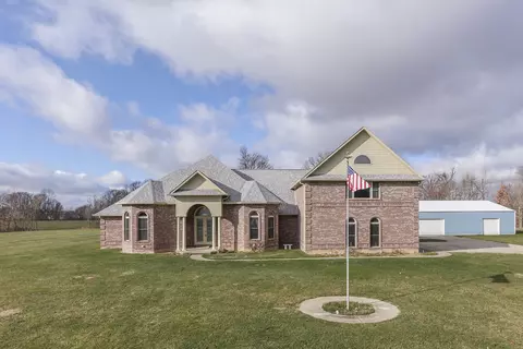 11533 W Ohana Lk, Martinsville, IN 46151