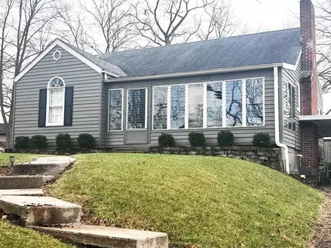 513 Hosier Dr, New Castle, IN 47362