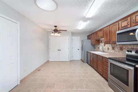 206 Andrews Boulevard East Dr, Plainfield, IN 46168 photo 10