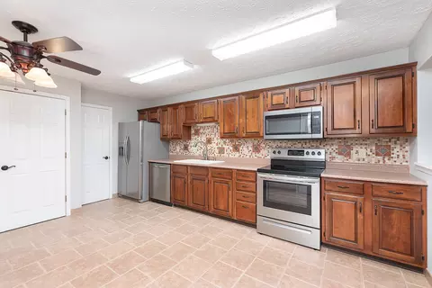 206 Andrews Boulevard East Dr, Plainfield, IN 46168 photo 11
