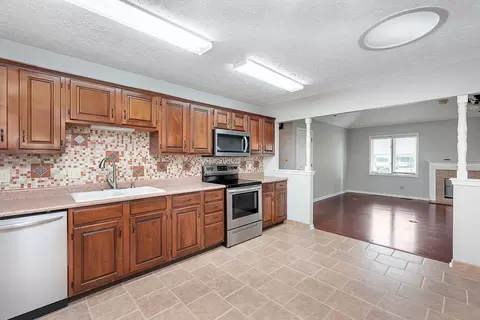 206 Andrews Boulevard East Dr, Plainfield, IN 46168 photo 13