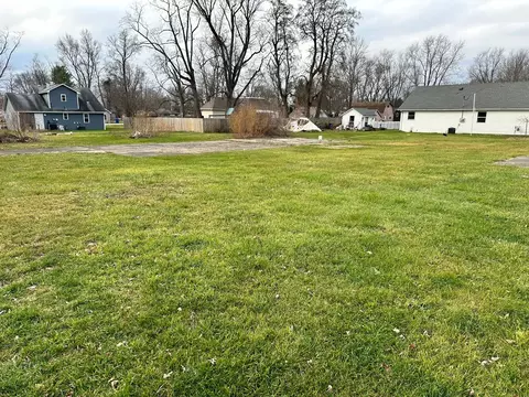 1024 Avenue B, Greencastle, IN 46135